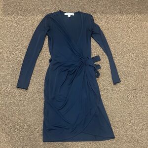 Amazon Essentials Women's Long Sleeve Classic Wrap Dress